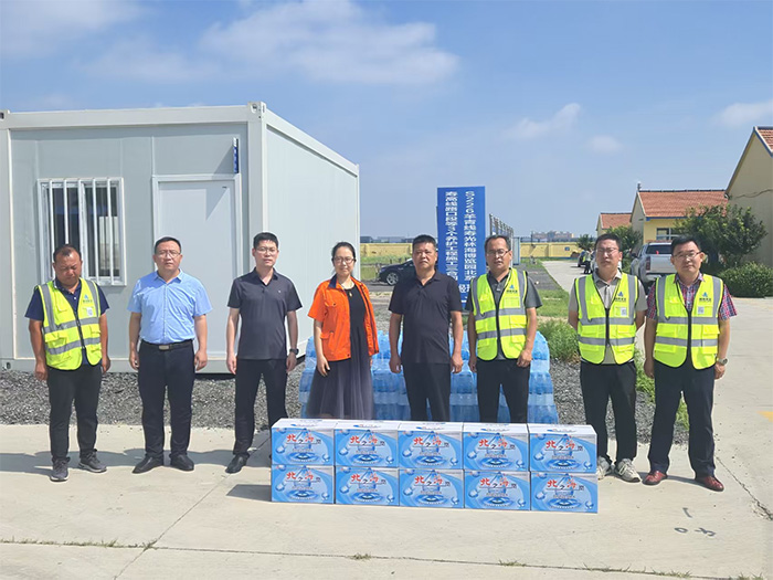 暑期送清涼  我們?cè)谛袆?dòng)